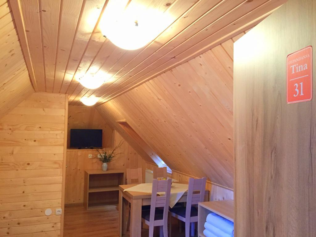 Apartmaji In Sobe Tina Кранска гора Екстериор снимка