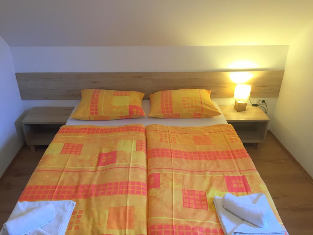Apartmaji In Sobe Tina Кранска гора Екстериор снимка