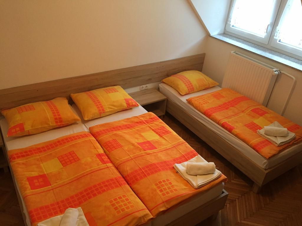 Apartmaji In Sobe Tina Кранска гора Екстериор снимка