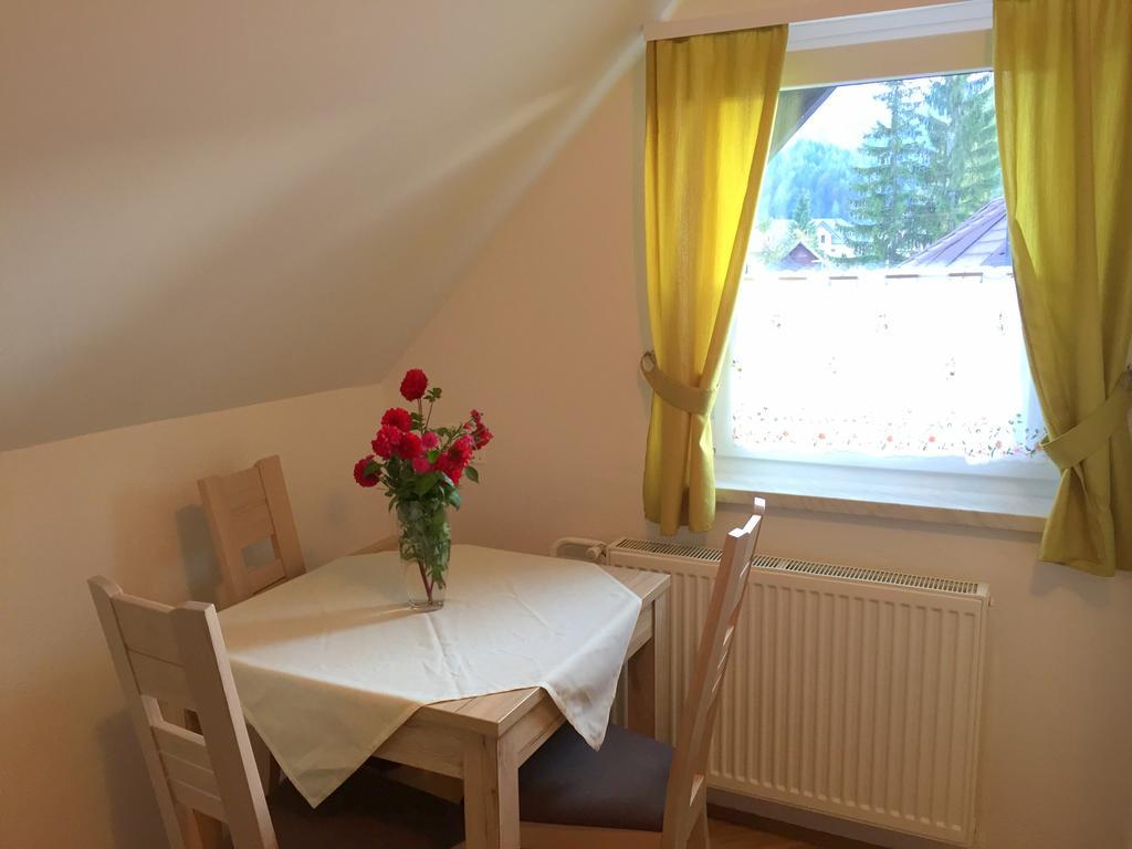 Apartmaji In Sobe Tina Кранска гора Екстериор снимка