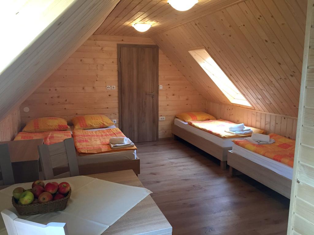 Apartmaji In Sobe Tina Кранска гора Екстериор снимка