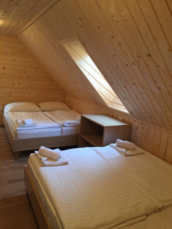 Apartmaji In Sobe Tina Кранска гора Екстериор снимка