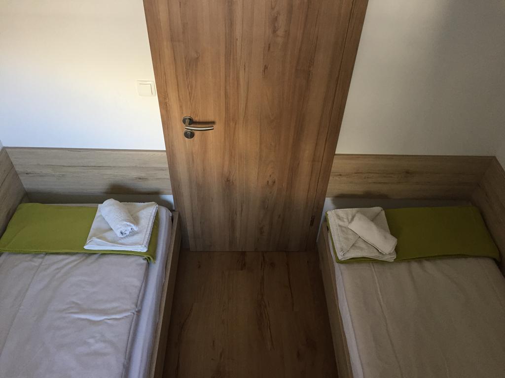 Apartmaji In Sobe Tina Кранска гора Екстериор снимка